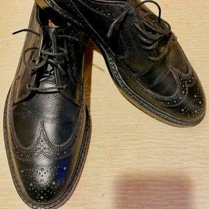 Brooks Brothers Long Wingtip Oxfords - Black